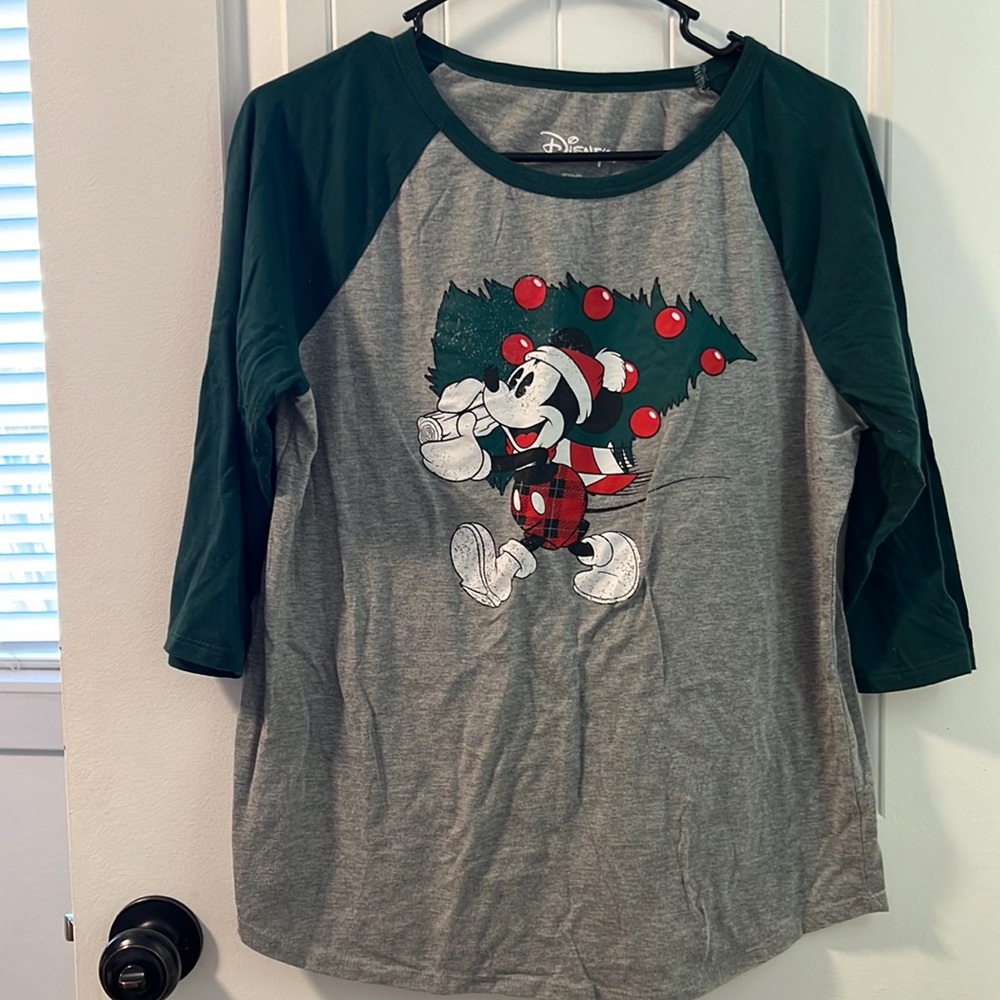 Mickey Mouse Christmas quarter sleeve shirt